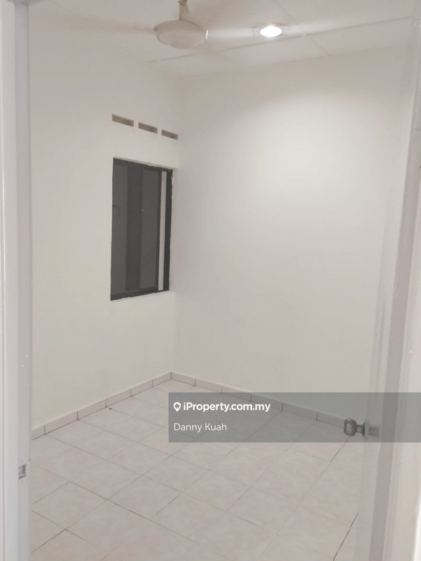 Rumah Berangkai 1 Tingkat untuk Dijual di Taman Seri Telok Mas, Telok Mas oleh Danny Kuah - iProperty.com.my
