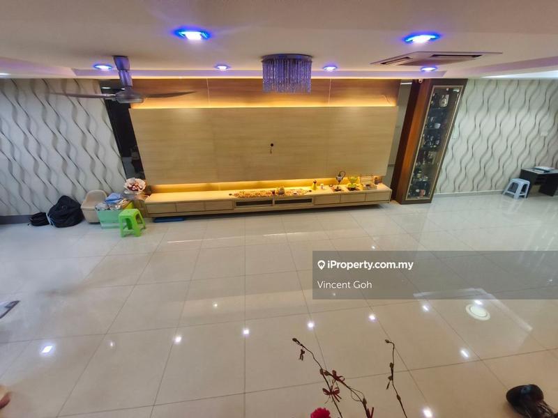 Rumah Berangkai 3 Tingkat untuk Dijual di Perdana Residence 2, Batu Caves oleh Vincent Goh - iProperty.com.my