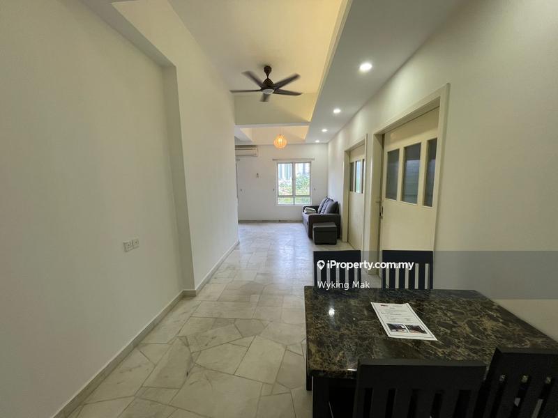 Service Residence for Sale in Holiday Place (D-Villa Residence) by Wyking Mak - iProperty.com.my