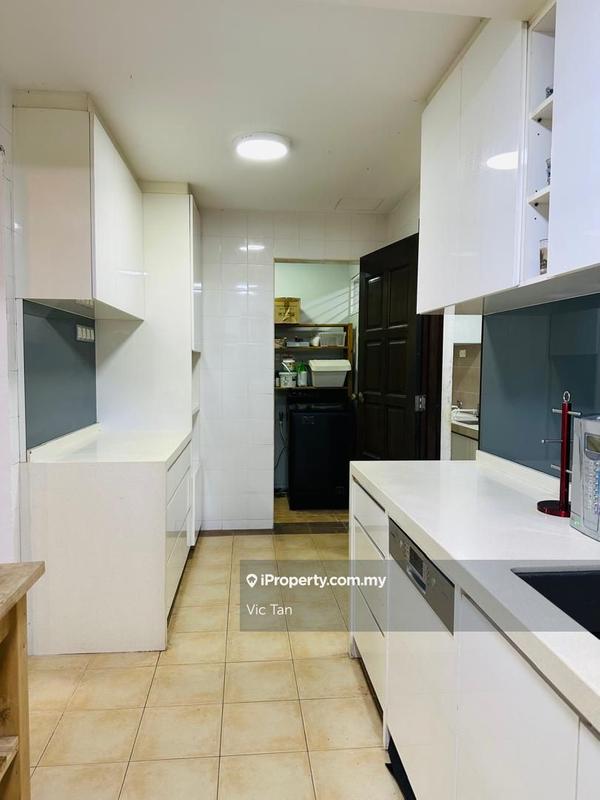 Rumah Teres 3-Tingkat untuk Dijual di Bukit Segar Jaya 2, Cheras oleh Vic Tan - iProperty.com.my