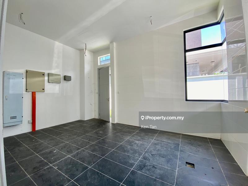 Banglo untuk Dijual di Seksyen 13, Shah Alam oleh Ken Tan - iProperty.com.my