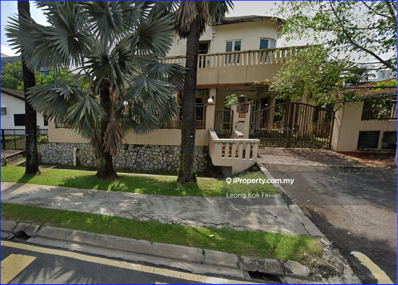 For Sale - Rare Bungalow for Sale at Lorong Maarof – Great for Commercial Use