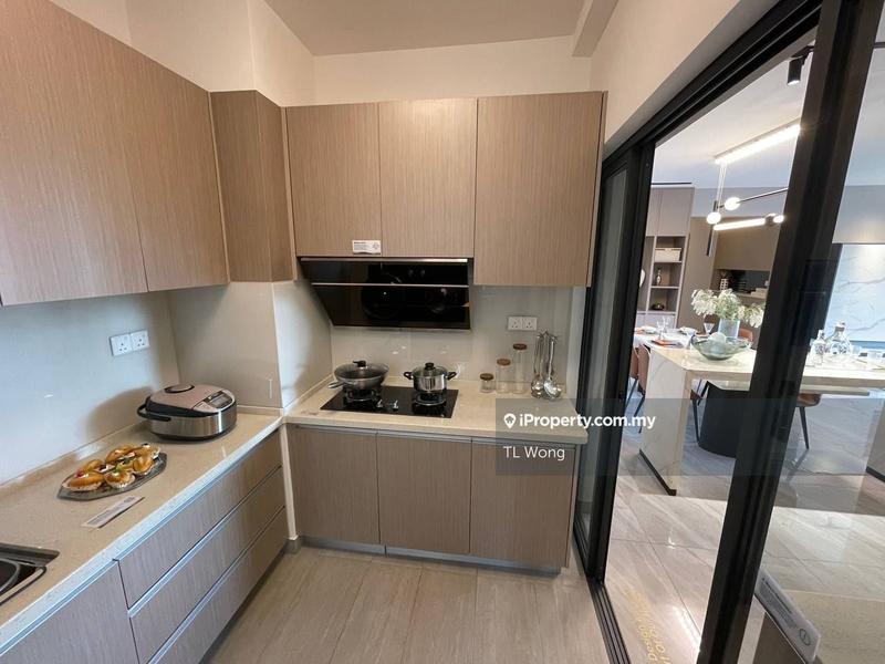 For Sale - Baron Residence @ Lake City