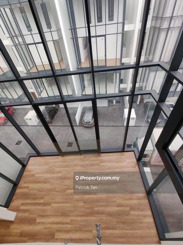 Rumah Berangkai 3.5 Tingkat untuk Dijual di Empire Residence, Damansara Perdana oleh Patrick Tan - iProperty.com.my