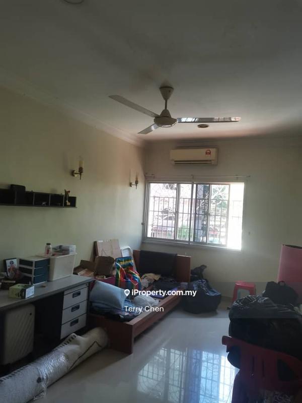Rumah Teres untuk Dijual di Taman Serdang Jaya, Seri Kembangan oleh Terry Chen - Bedroom - iProperty.com.my