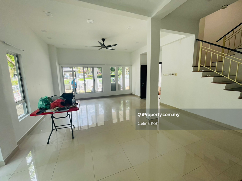 3-storey Terraced House for Sale in Valencia, Sungai Buloh by Celina Koh - iProperty.com.my