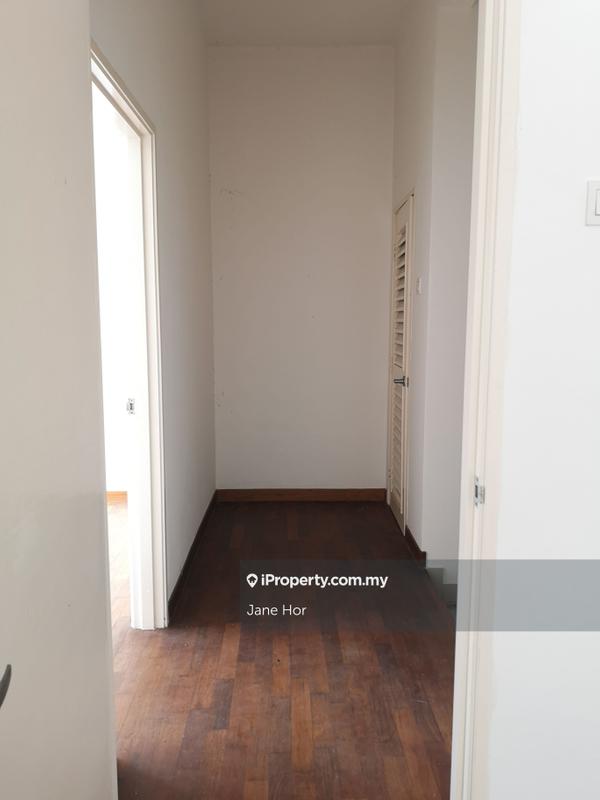 Townhouse for Sale in 16 Sierra, Puchong by Jane Hor - iProperty.com.my