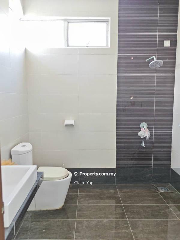 Rumah Berangkai 2 Tingkat untuk Dijual di Taman Daiman Jaya, Kota Tinggi oleh Claire Yap - iProperty.com.my