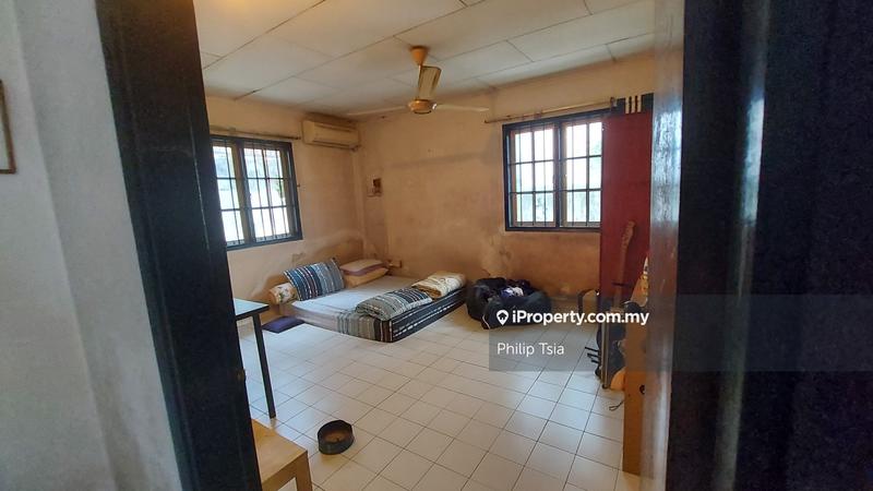 Rumah Berkembar untuk Dijual di Taman Overseas Union (Taman Oug), Jalan Klang Lama (Old Klang Road) oleh Philip Tsia - iProperty.com.my