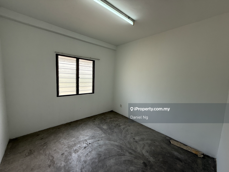 Apartment for Sale in Putra Permai Block B by Daniel Ng - iProperty.com.my