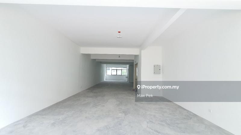 Shop / Office untuk Dijual di Cheras Balakong, Balakong oleh Max Pek - iProperty.com.my