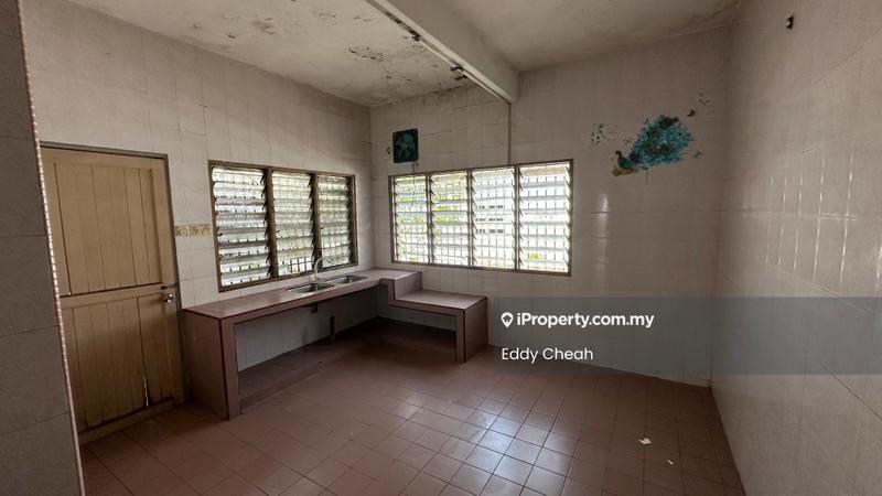 Rumah Teres 2-Tingkat untuk Dijual di Off Jalan Meru, Klang oleh Eddy Cheah - Kitchen - iProperty.com.my