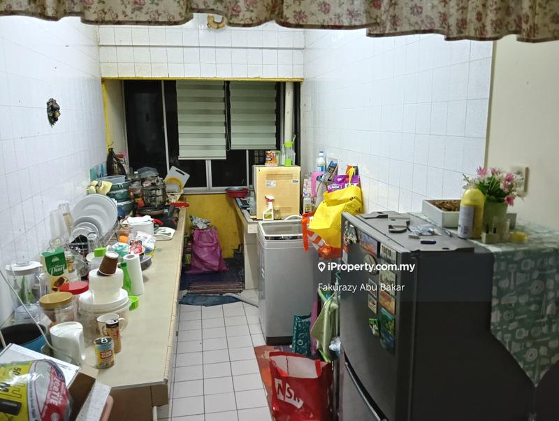Pangsapuri untuk Dijual di Pangsapuri Nuri oleh Fakurazy Abu Bakar - iProperty.com.my