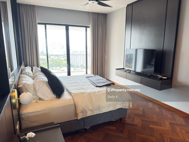 Condominium for Sale in The Landmark by Stefy K - iProperty.com.my