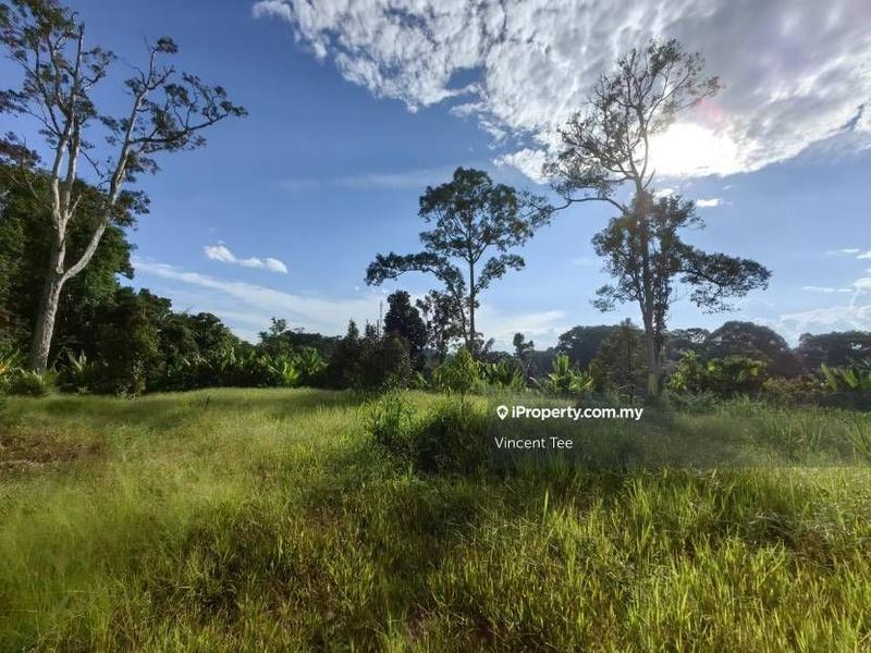 For Sale - 2 Acres Freehold Durian Farm Next to River Padang Tengku Kuala Lipis Raub Bentong
