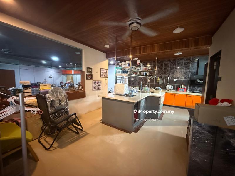 Rumah Berkembar untuk Dijual di Taman Makmur, Bandar Sungai Long oleh Edward Chan - iProperty.com.my