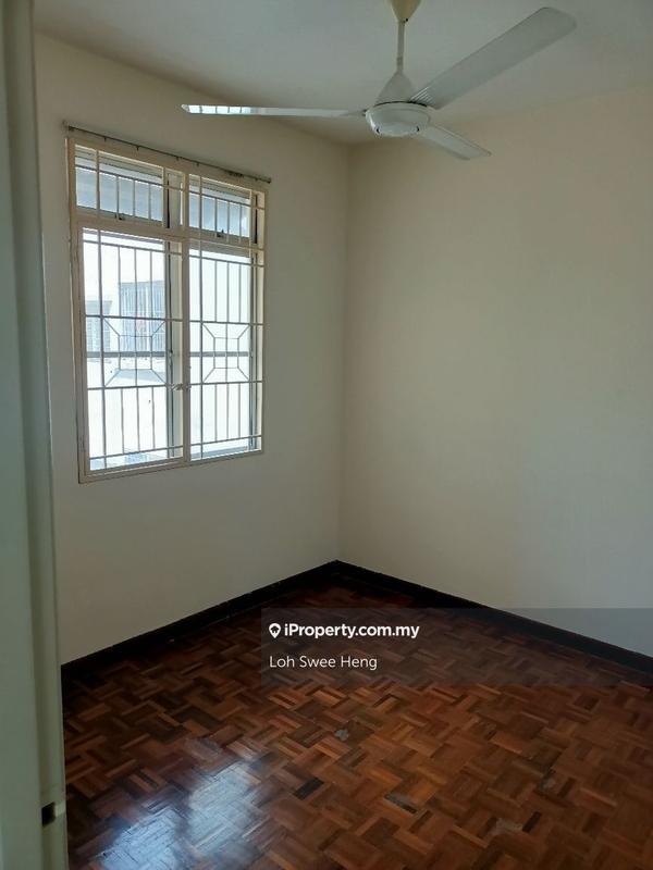 Pangsapuri untuk Dijual di Semarak Apartment, Taman Putra Perdana oleh Loh Swee Heng - iProperty.com.my