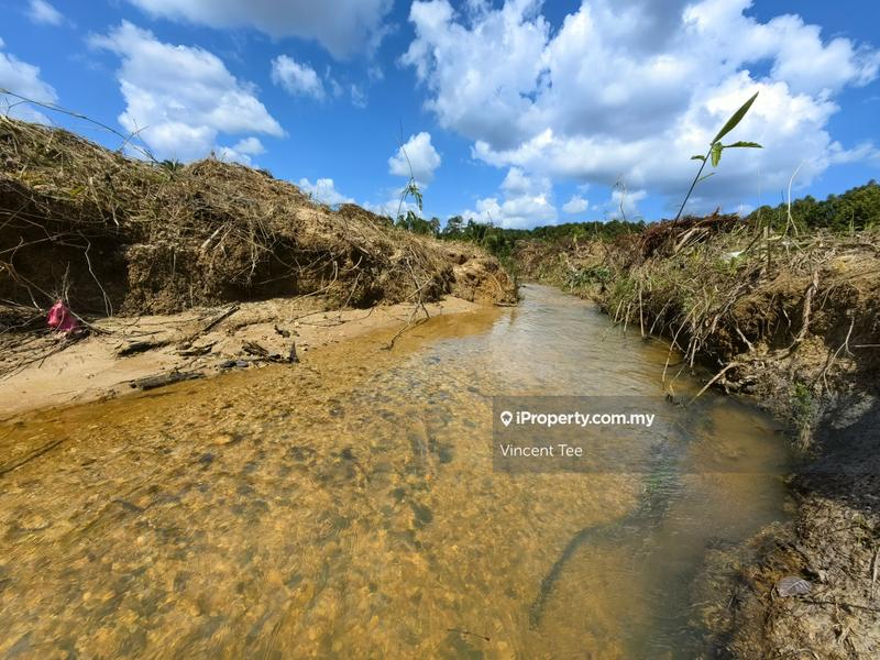 For Sale - 6.23 Acres Freehold Land with Stream Jerkoh Benta Penjom Kuala Lipis