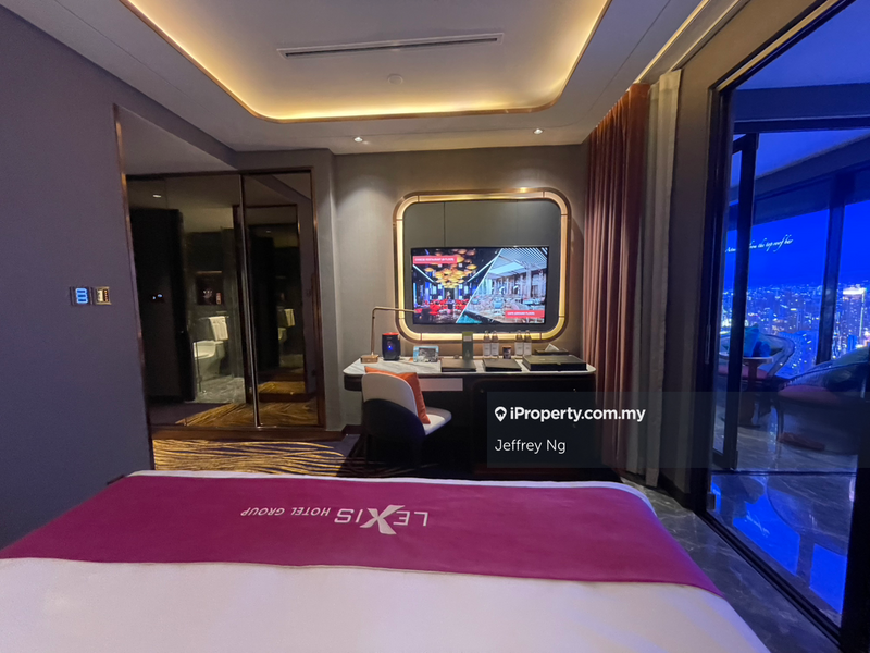 For Sale - Royal Lexis