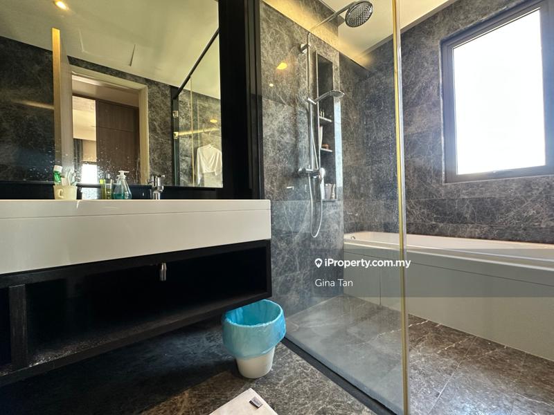 For Sale - Straits Residences