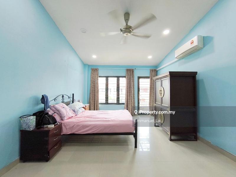 2.5-storey Terraced House for Sale in TTDI End Lot House With 9 Feet Extra Land, Taman Tun Dr Ismail by Emmanuel Lai - iProperty.com.my