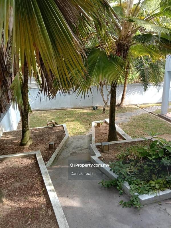 Banglo untuk Dijual di Ferringhi Villa, Batu Feringghi oleh Danick Teoh - iProperty.com.my