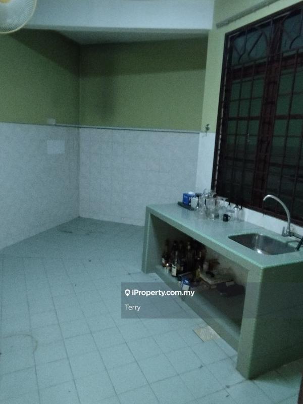 Rumah Berangkai 2 Tingkat untuk Dijual di Taman Subang Mewah, Subang Jaya oleh Terry - iProperty.com.my