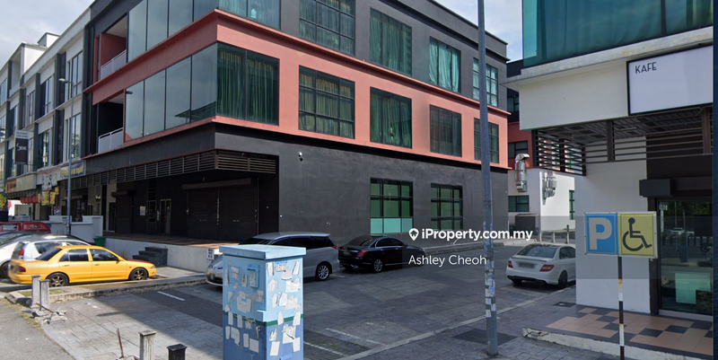 For Sale - 3 Storey Shop Lot, Face BUSY Main Road, BK 5,  Bandar Kinrara Puchong