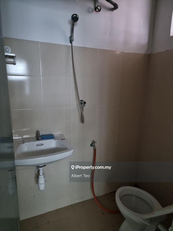 For Sale - Taman Universiti Parit Raja