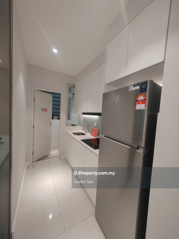 Pangsapuri untuk Dijual di Adison Serviced Apartments @ W City Larkinton Johor Bahru oleh Owen Tan - iProperty.com.my