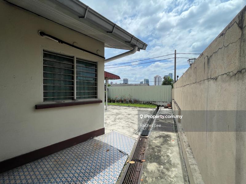 Bungalow House untuk Dijual di Seksyen 12, Petaling Jaya oleh Rachel Lee - iProperty.com.my