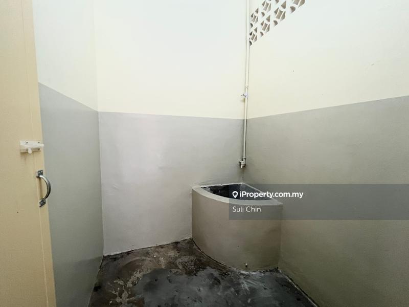Rumah Berangkai 1 Tingkat untuk Dijual di Batu 9, Cheras oleh Suli Chin - iProperty.com.my