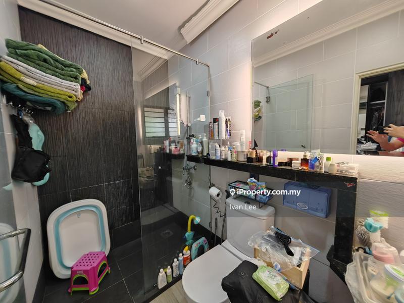Rumah Berkembar untuk Dijual di Kelana Jaya, Petaling Jaya oleh Ivan Lee - iProperty.com.my