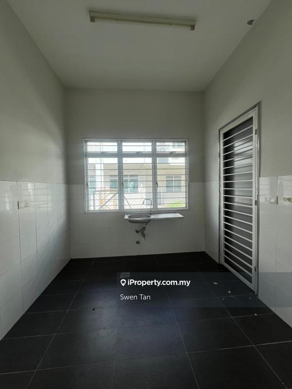 Terraced House for Sale in qi6mk, Telok Panglima Garang by Swen Tan - iProperty.com.my