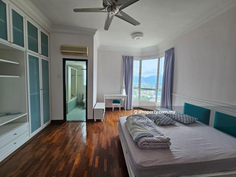 Condominium for Sale in Gurney Beach Resort by Ronald Ng - iProperty.com.my