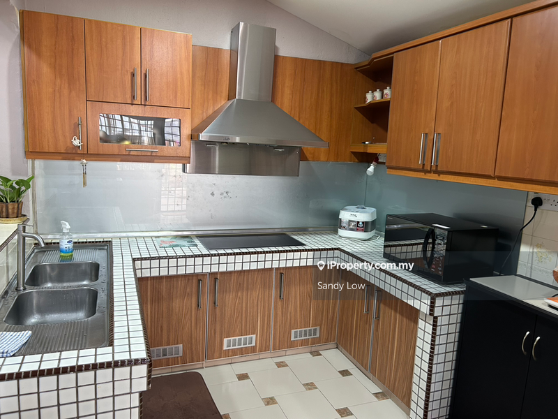 Rumah Berkembar untuk Dijual di Kelana Jaya, Petaling Jaya oleh Sandy Low - iProperty.com.my