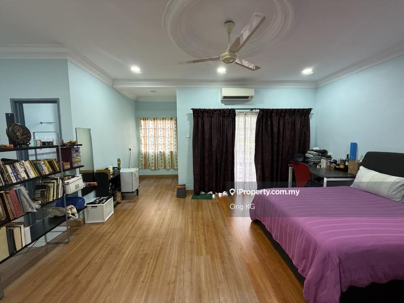 Rumah Teres 2.5-Tingkat untuk Dijual di BANDAR PUCHONG JAYA, Puchong oleh Ong KG - big room on 2.5 storey - iProperty.com.my