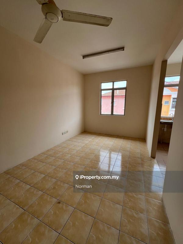1-storey Terraced House for Sale in [SEREMBAN PUTRA APARTMENT] Full Loan with Cashback, Sikamat by Norman - iProperty.com.my