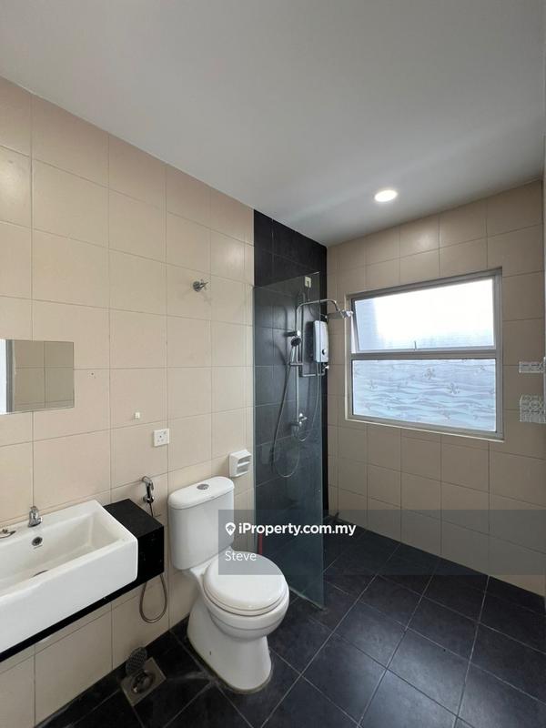 Rumah Berangkai 3 Tingkat untuk Dijual di Seri Kembangan, Selangor oleh Steve - iProperty.com.my