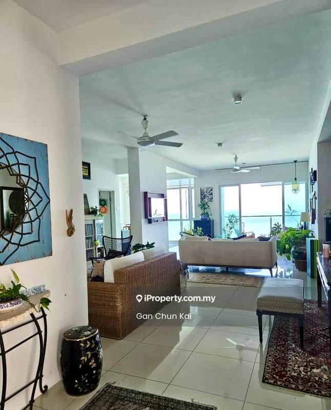 Condominium for Rent in 10 Island Resort by Gan Chun Kai - Living Room - iProperty.com.my
