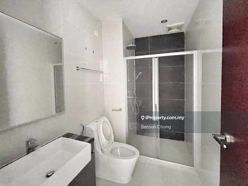 Condominium for Sale in Bay Point @ Country Garden Danga Bay by Benson Chong - iProperty.com.my