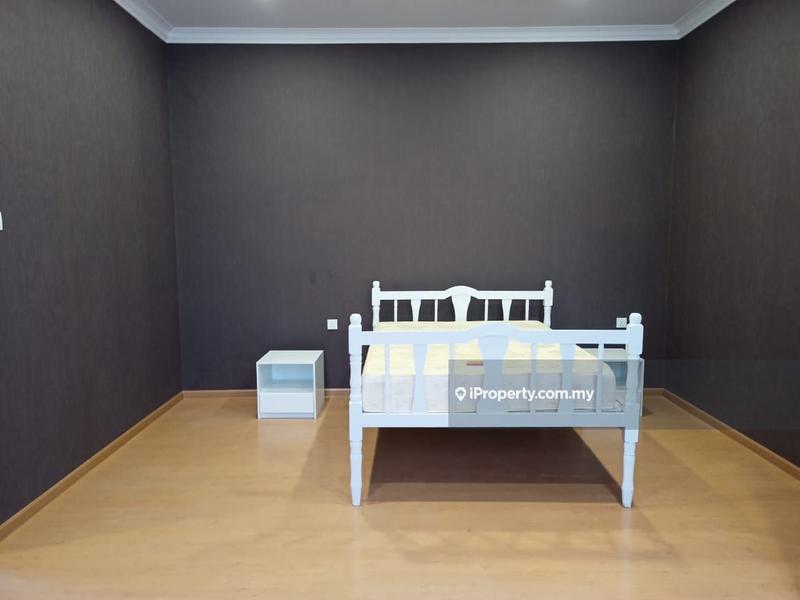 Bungalow House for Sale in Tanjung Bungah, Penang by Ederic J. Low - iProperty.com.my