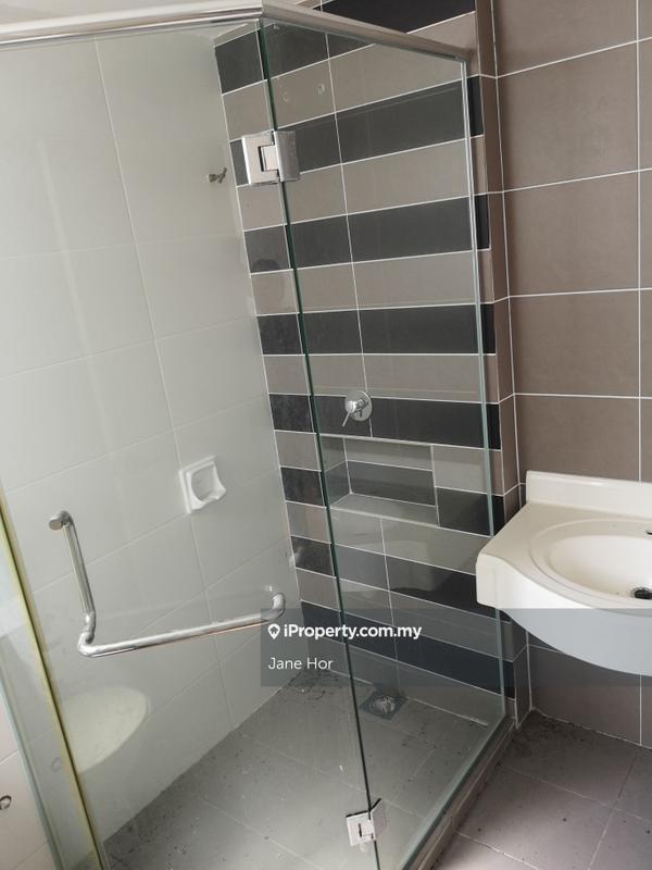 Townhouse for Sale in 16 Sierra, Puchong by Jane Hor - iProperty.com.my