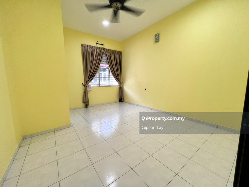 Rumah Teres 2-Tingkat untuk Dijual di Taman Sutera Indah, Kluang oleh Gipson Lay - iProperty.com.my