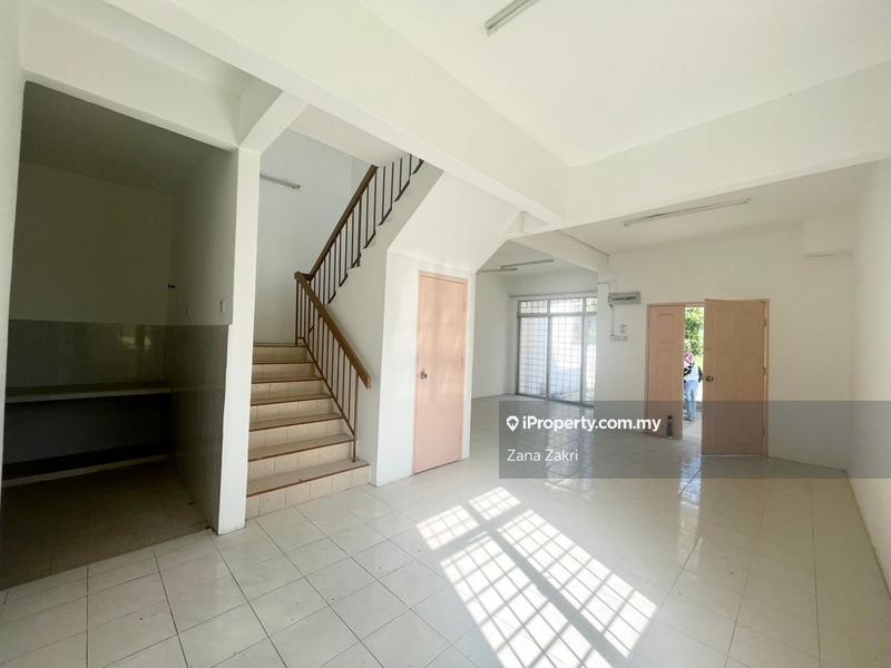 2-storey Terraced House for Sale in Ukay Bistari, Ulu Kelang by Zana Zakri - iProperty.com.my