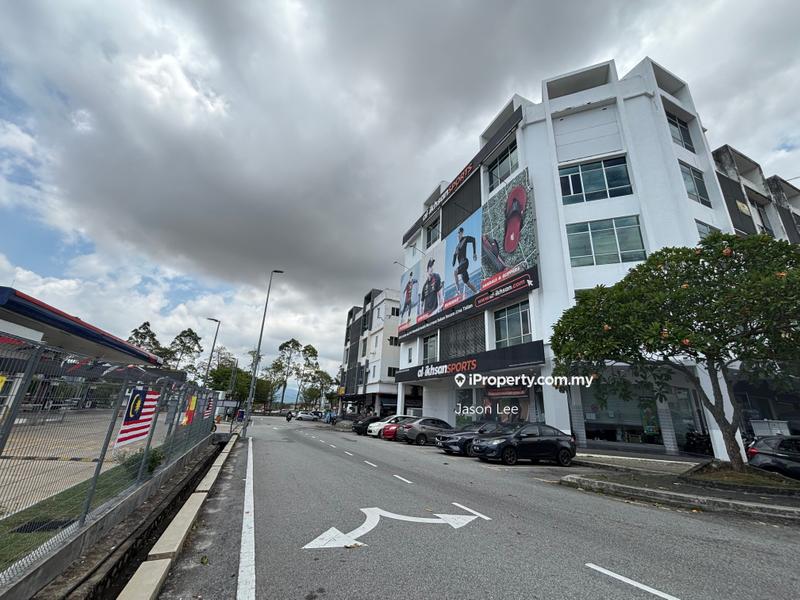 For Rent - Bandar Seri Putra 3 Storey Corner Lot Office, Kajang, Bangi.