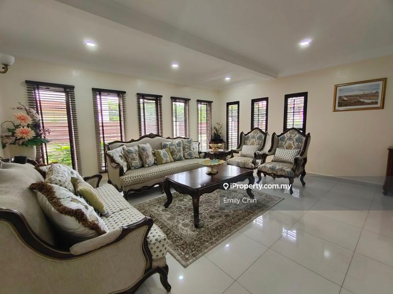 Rumah Berkembar untuk Dijual di Kelana Jaya, Petaling Jaya oleh Emily Chin - iProperty.com.my