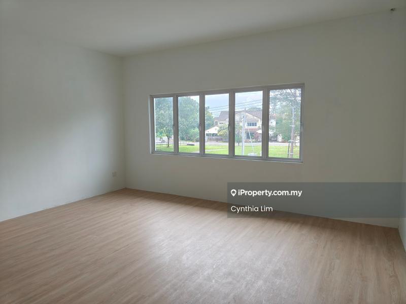 Rumah Berkembar untuk Dijual di kuching, Kuching oleh Cynthia Lim - Living Room - iProperty.com.my