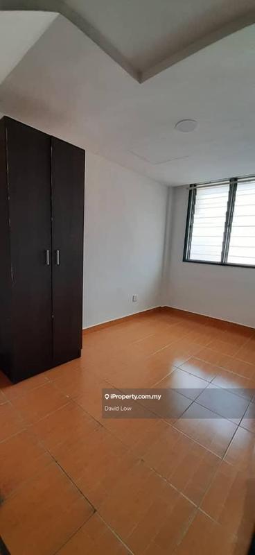 Rumah Pangsa untuk Dijual di Flat Pandan Jaya oleh David Low - iProperty.com.my