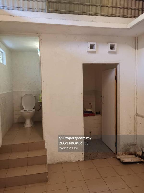 2-storey Terraced House for Sale in Gurney Drive, George Town by Weichin Ooi - iProperty.com.my